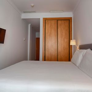 Habitación con 2 Camas Individuales